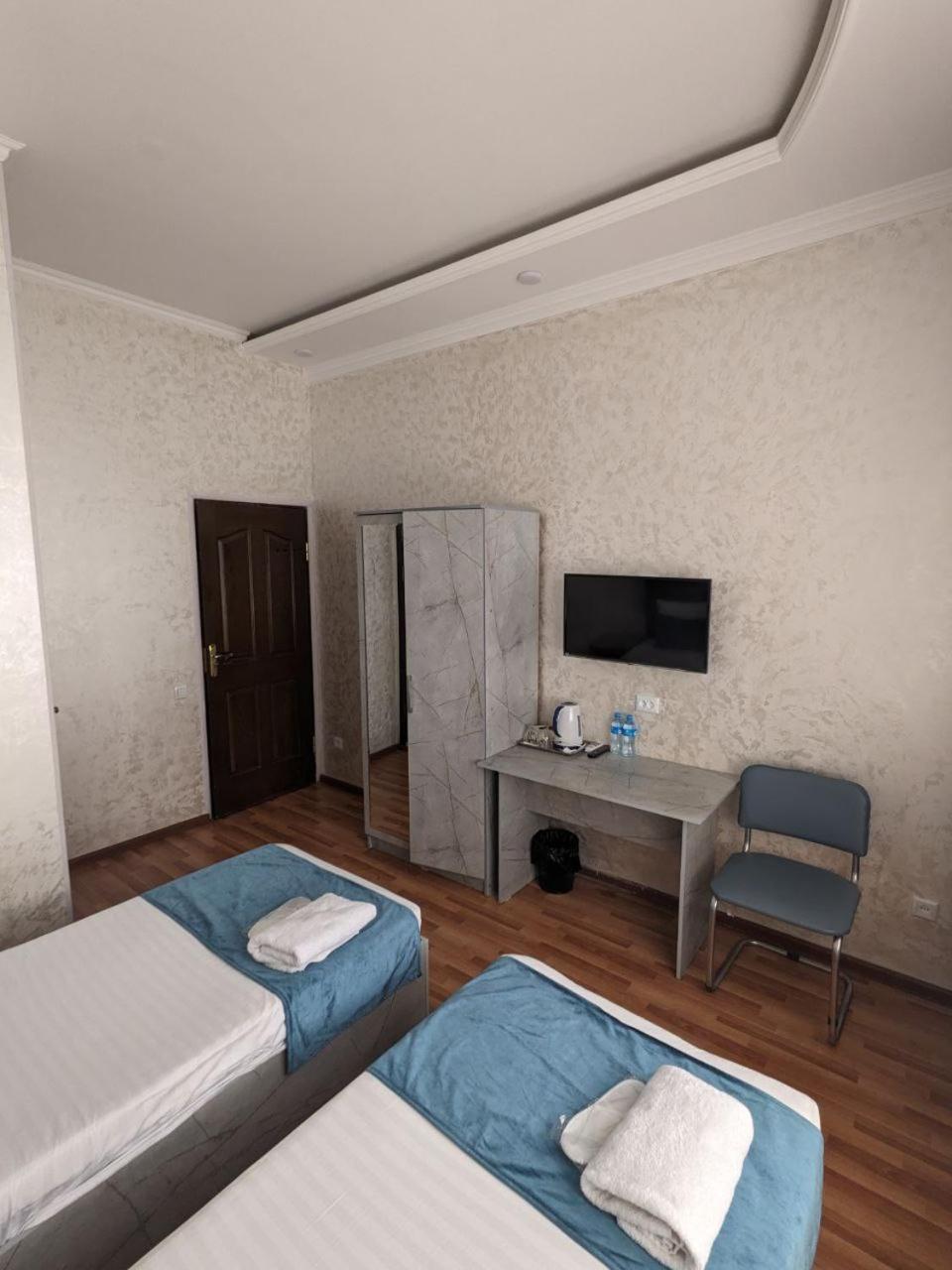 Art Inn Hotel Ташкент Экстерьер фото