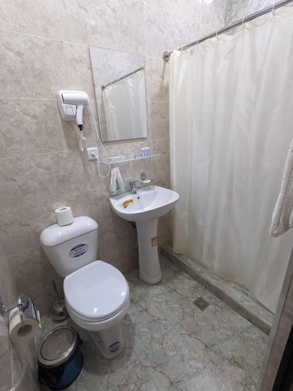 Art Inn Hotel Ташкент Экстерьер фото