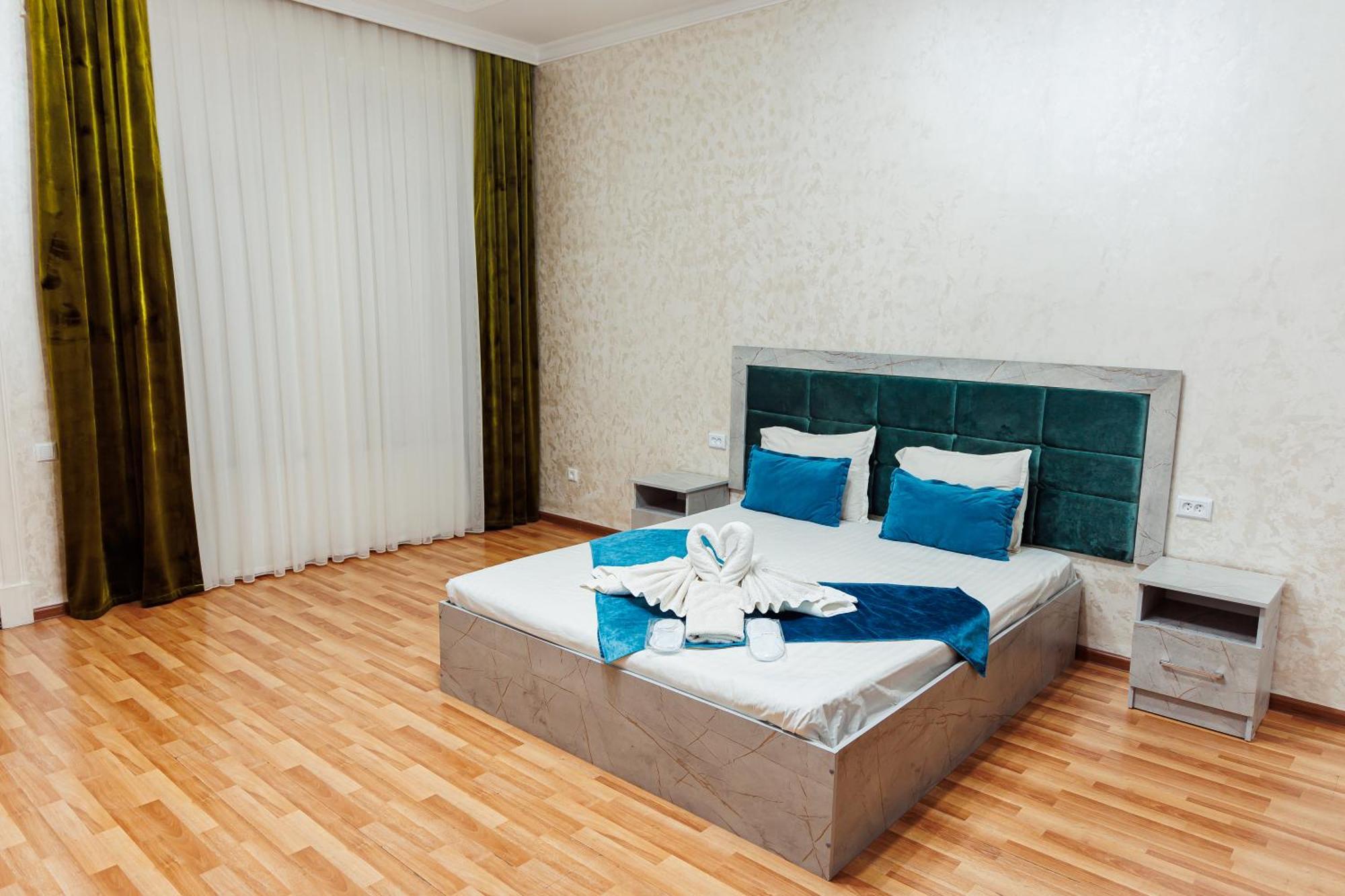 Art Inn Hotel Ташкент Экстерьер фото